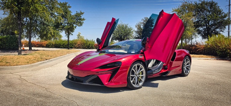 2024 McLaren Artura