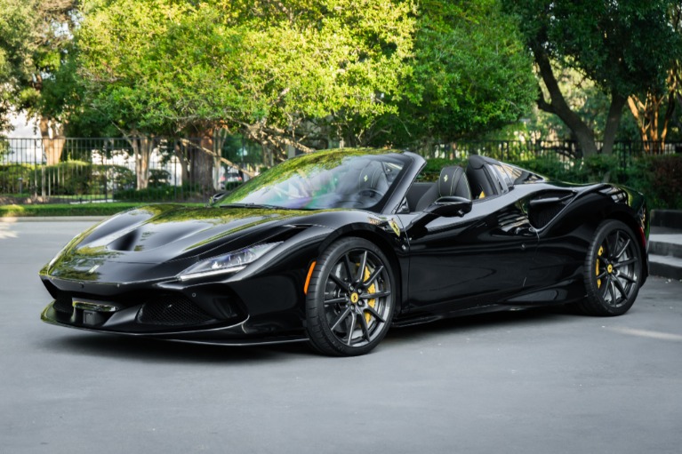 2022 Ferrari F8